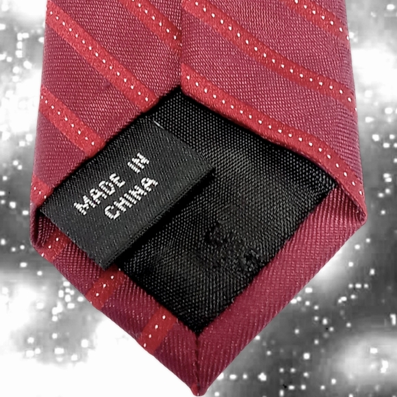 Calvin Klein Luxurious Woven Silk Tie | Traditional Diagonal Striped Red Necktie - Picture 4 of 15